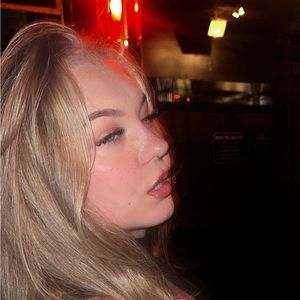 Meet your Posher, Avery